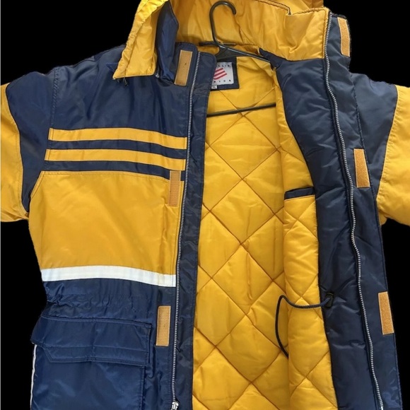 Men’s Vintage Perry Ellis America Puffer
Coat Jacket ✨ - Picture 4 of 5